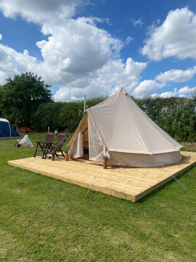 Hotel Roe Deer Meadow At Carr House Farm Scarborough Exterior foto